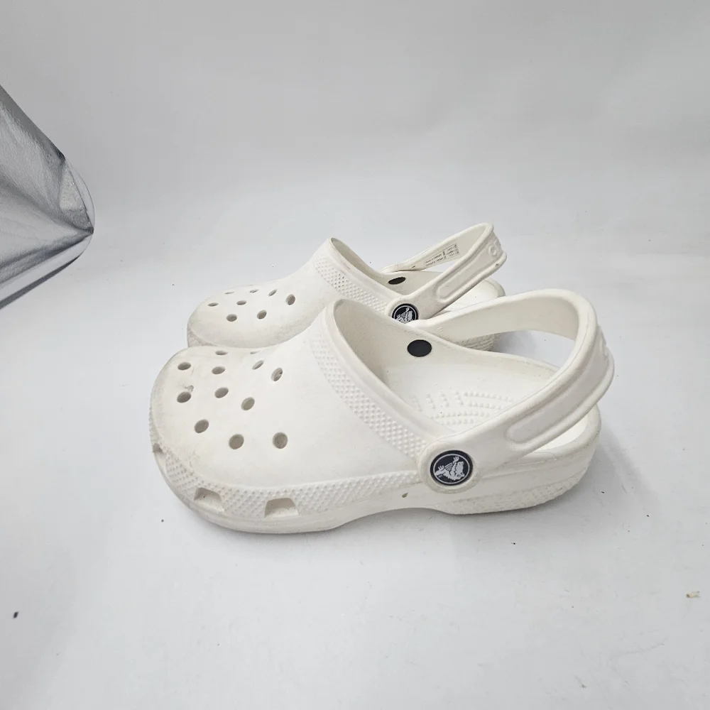 Crocs Classic Clogs White Youth J1 Lightweight Croslite Slip On Comfort